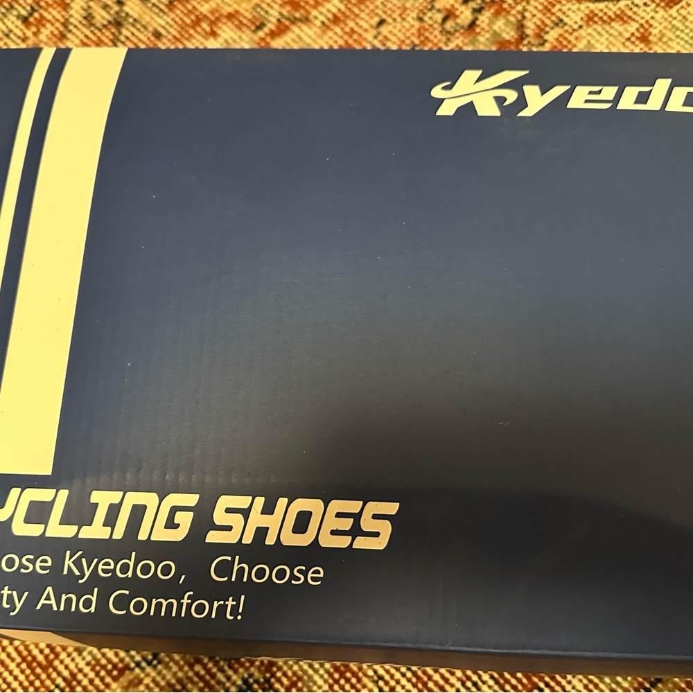 Kyedoo Cycling Shoes New in Box